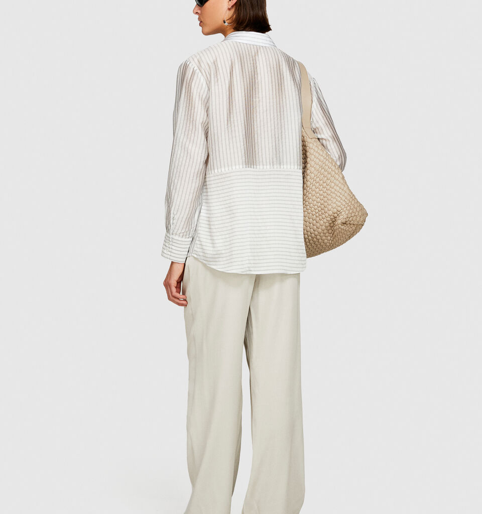 Low-waisted flared fit trousers - women's flared trousers - Beige | Sisley image number 3